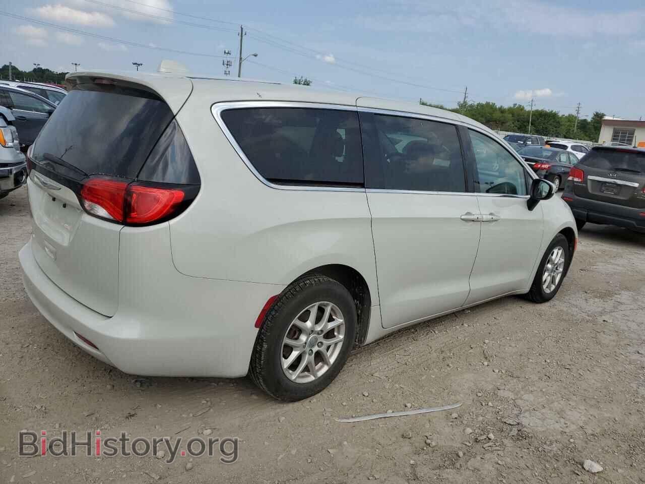 2017 CHRYSLER PACIFICA - VIN: 2C4RC1DGXHR768114 - Фото 3
