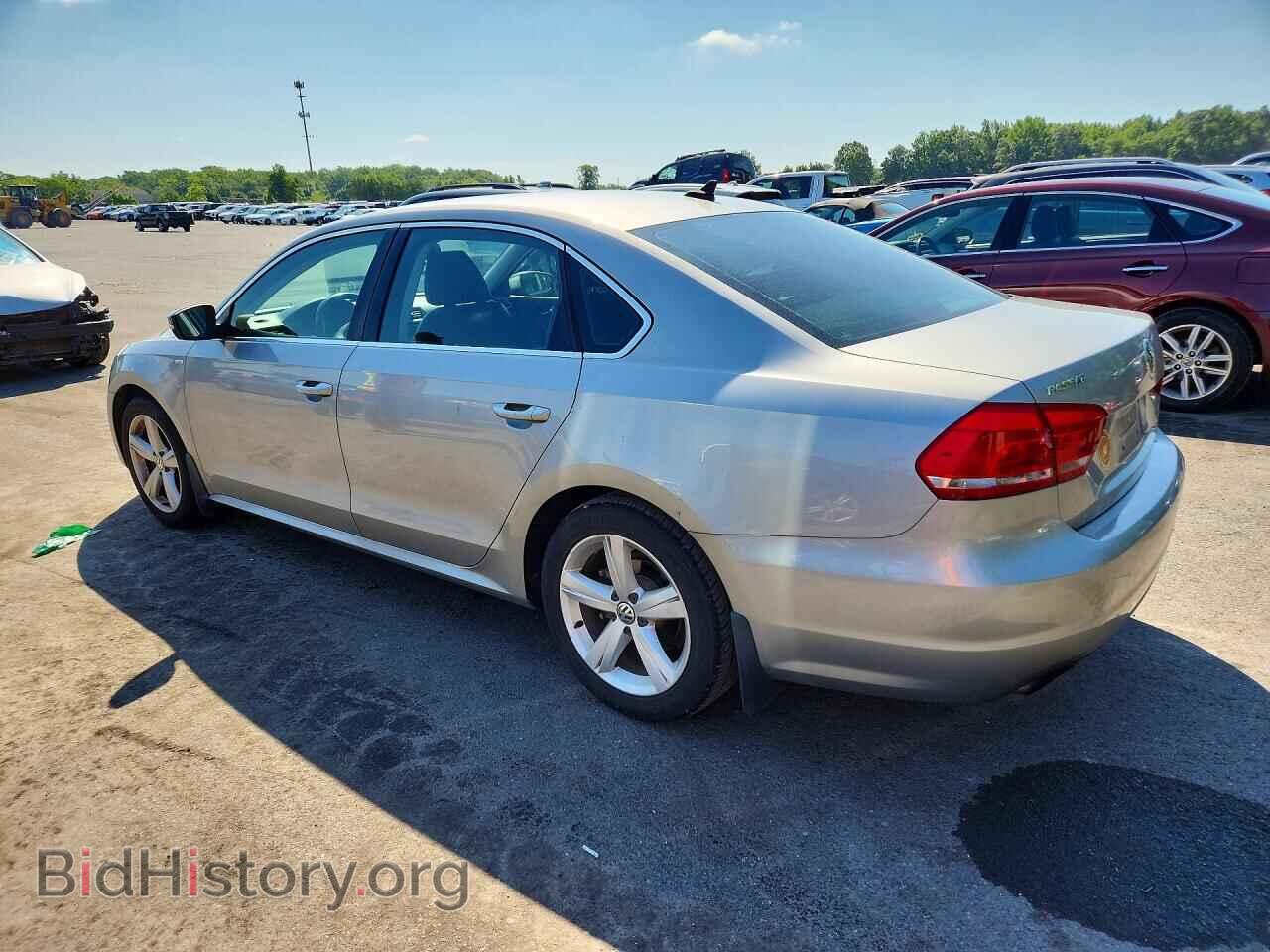 2014 VOLKSWAGEN PASSAT - VIN: 1VWAT7A3XEC033541 - Photo 2