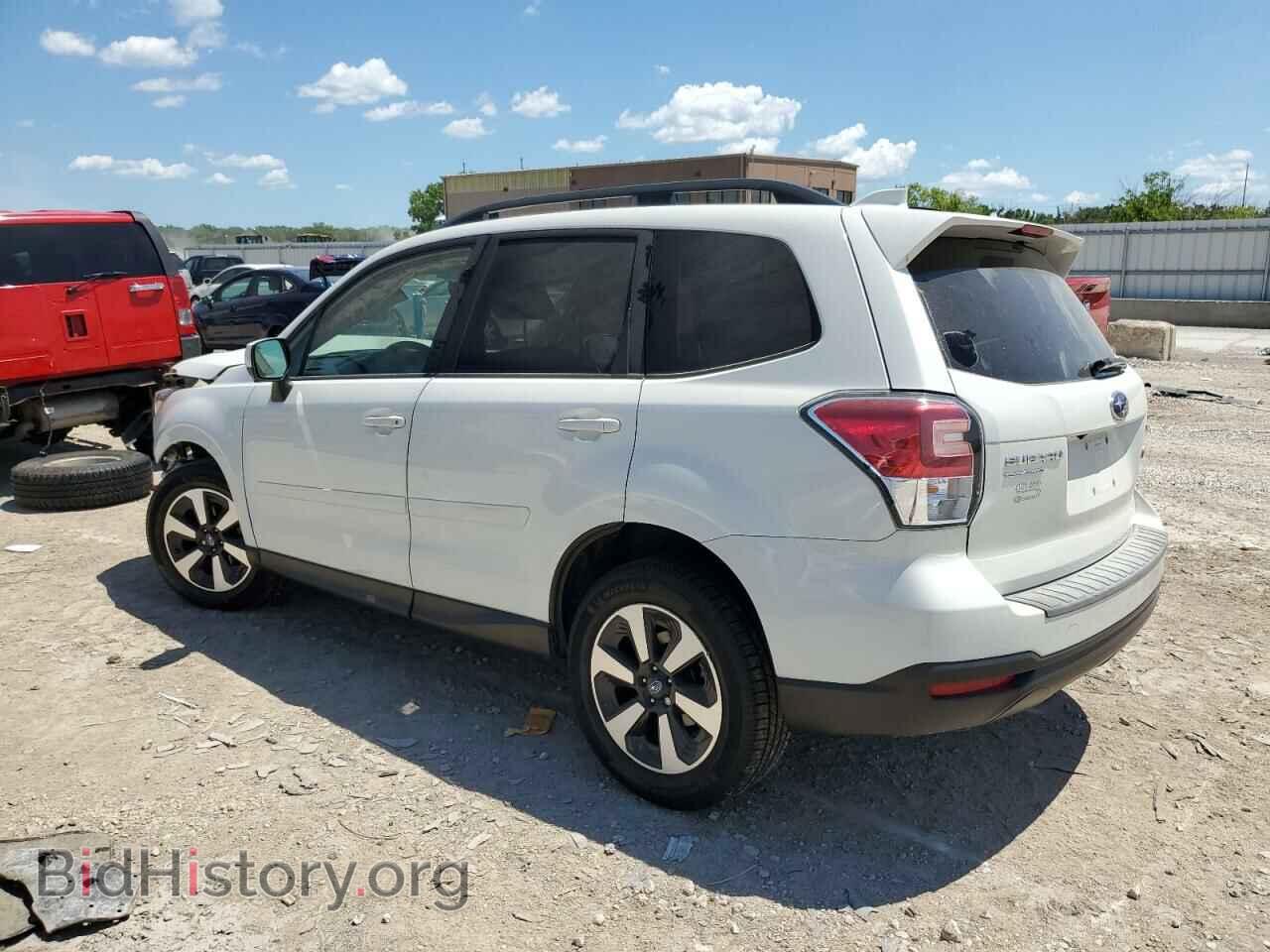 2017 SUBARU FORESTER - VIN: JF2SJAEC5HH583811 - Фото 2