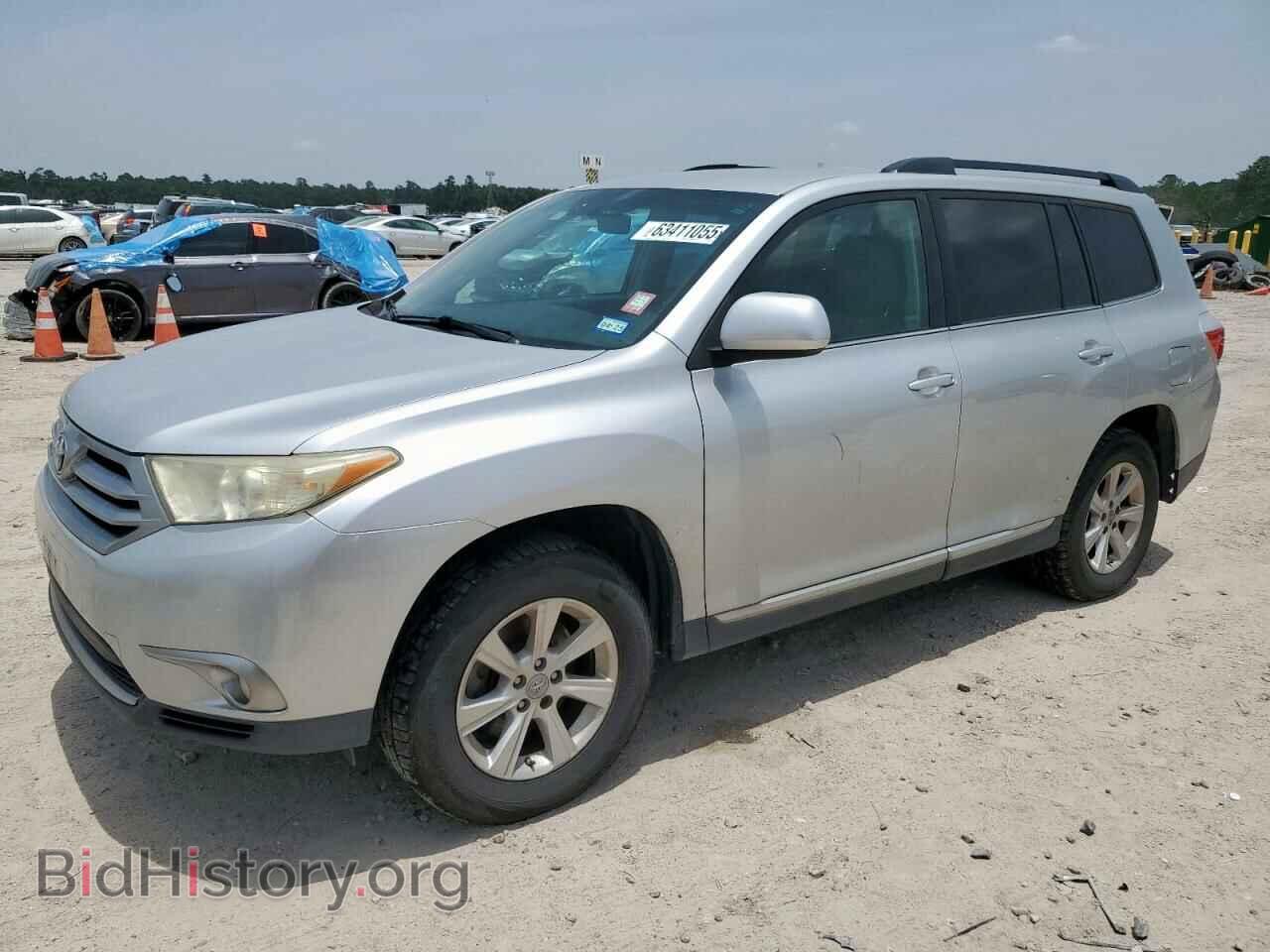 Photo 5TDZK3EH3BS039747 - TOYOTA HIGHLANDER 2011