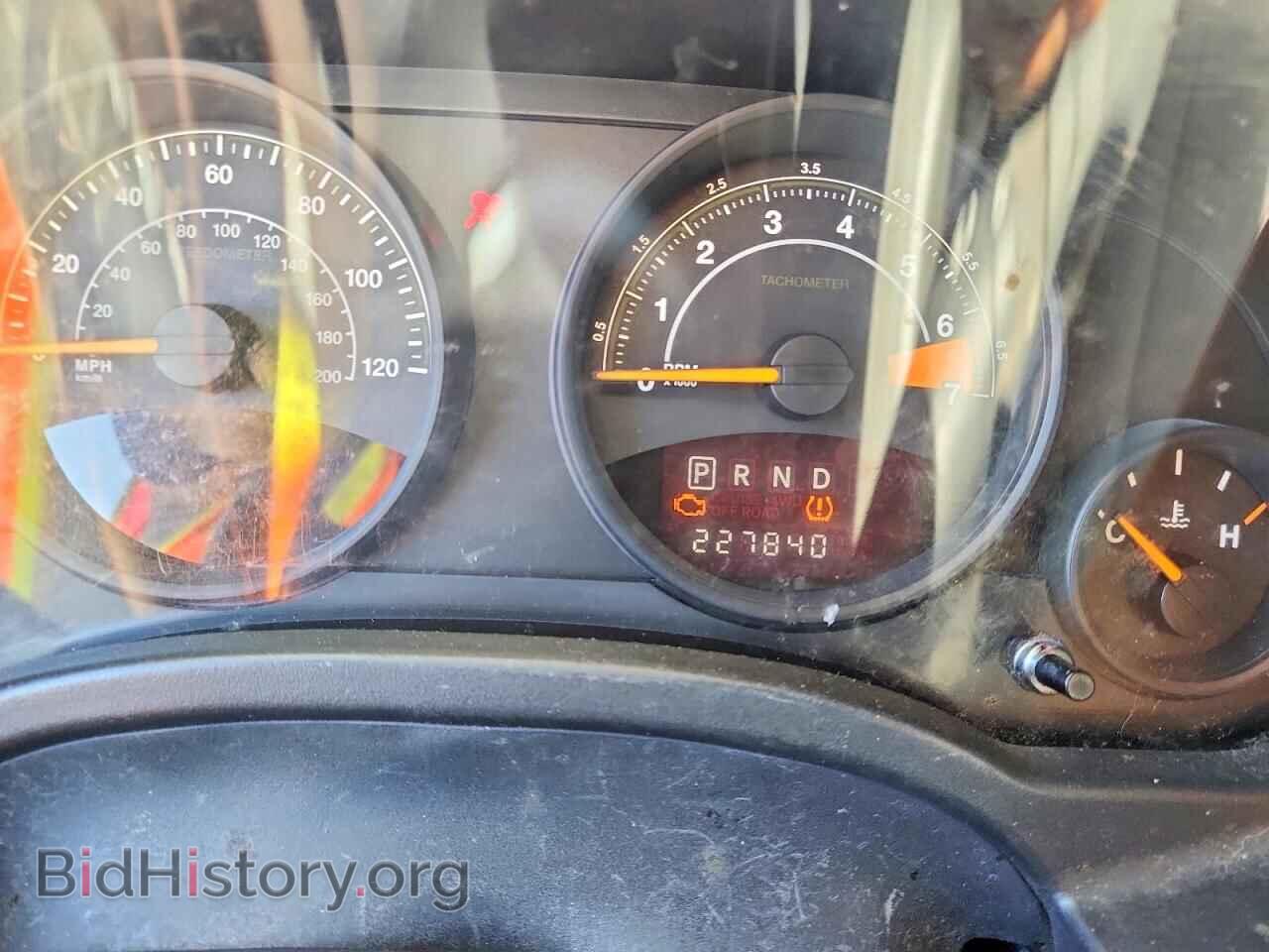 2015 JEEP COMPASS - VIN: 1C4NJCBA1FD313389 - Фото 9