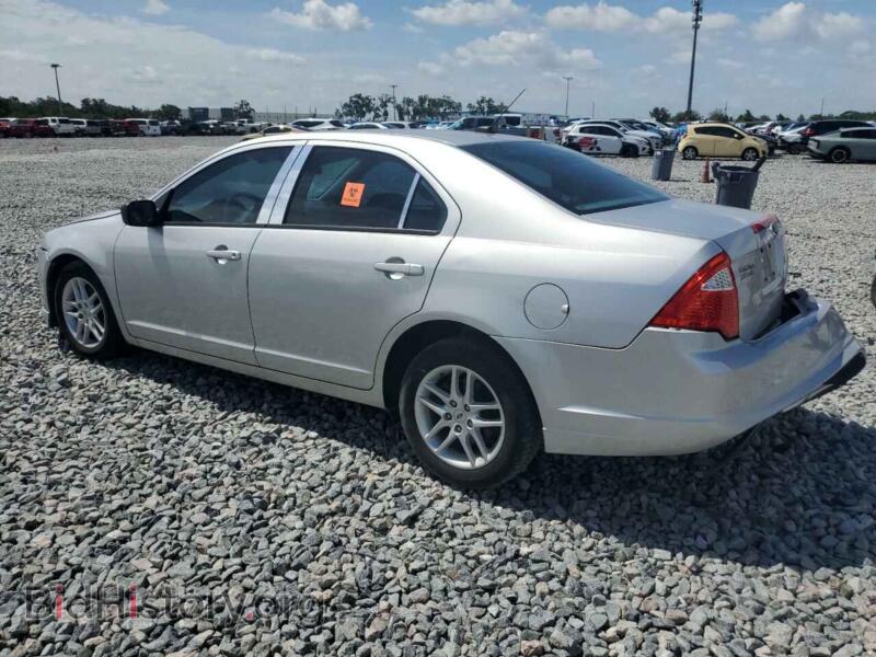 2011 Ford FUSION (VIN 3FAHP0GA2BR337663) — фото 2 из 12