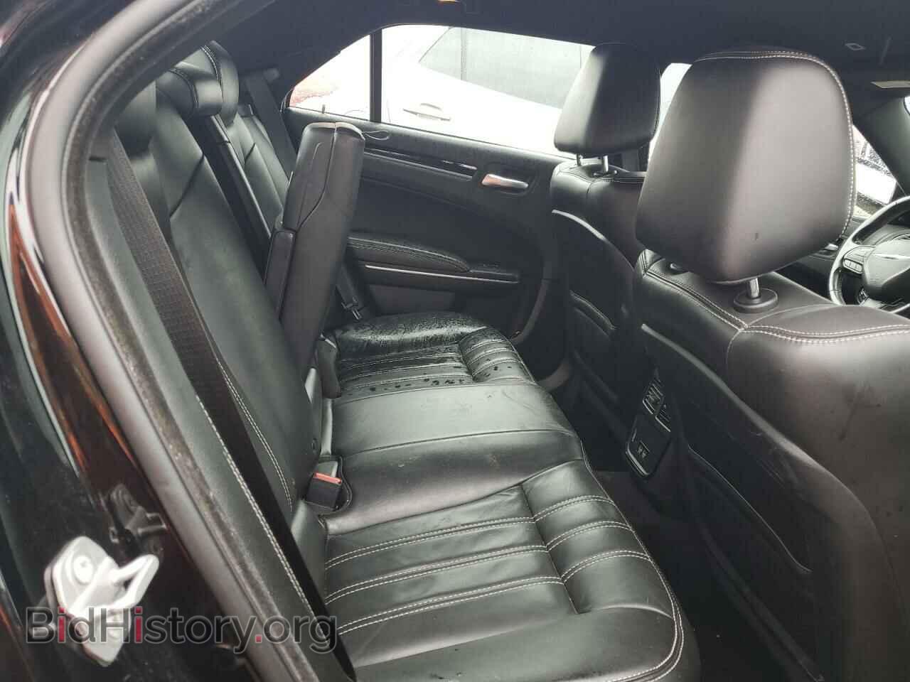 2019 CHRYSLER 300 - VIN: 2C3CCAGG1KH586367 - Фото 10
