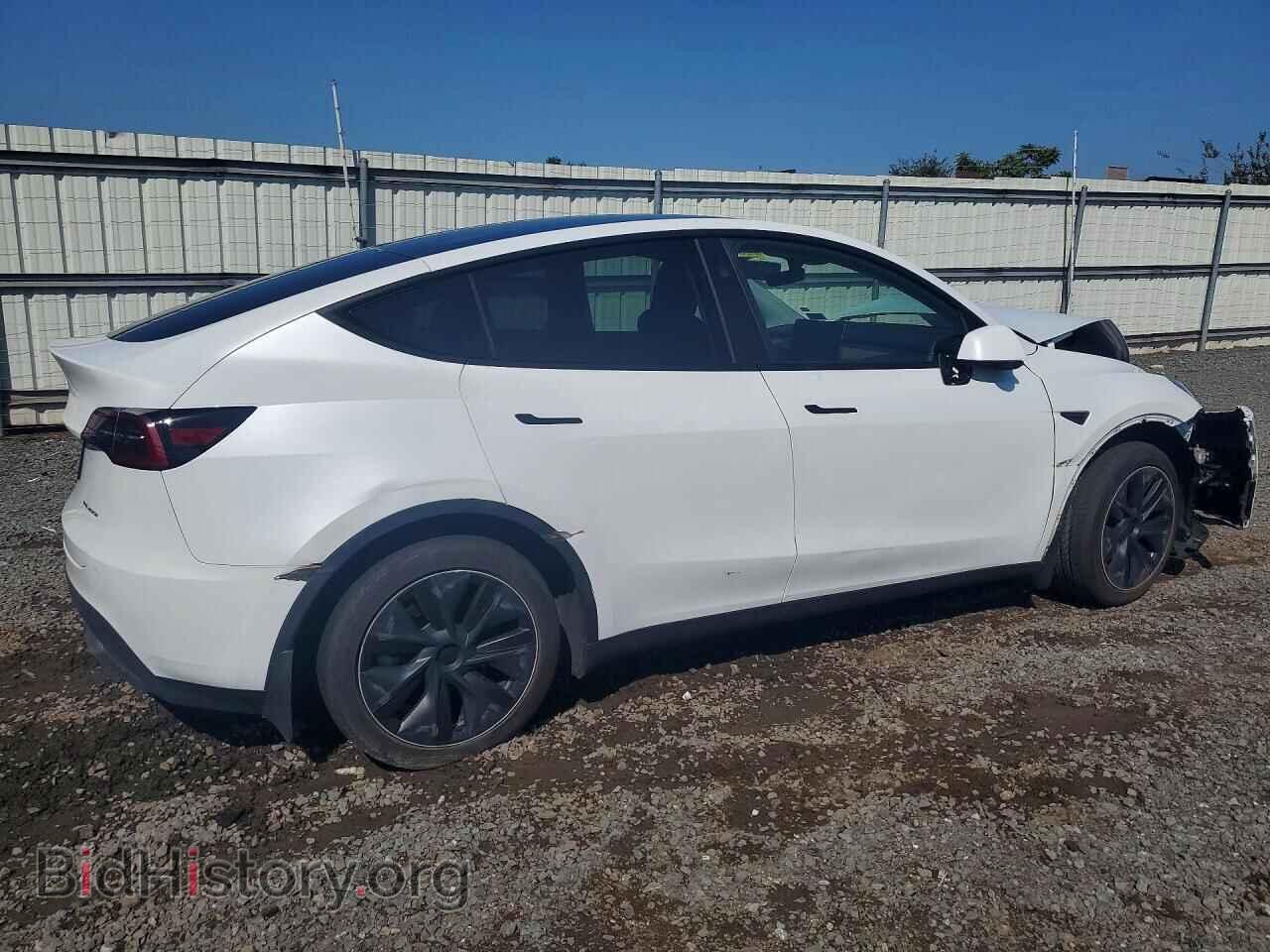 2024 TESLA MODEL Y - VIN: 7SAYGDEE7RA311739 - Photo 3