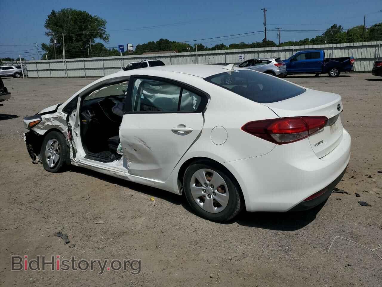 2017 KIA FORTE - VIN: 3KPFK4A79HE041589 - Фото 2