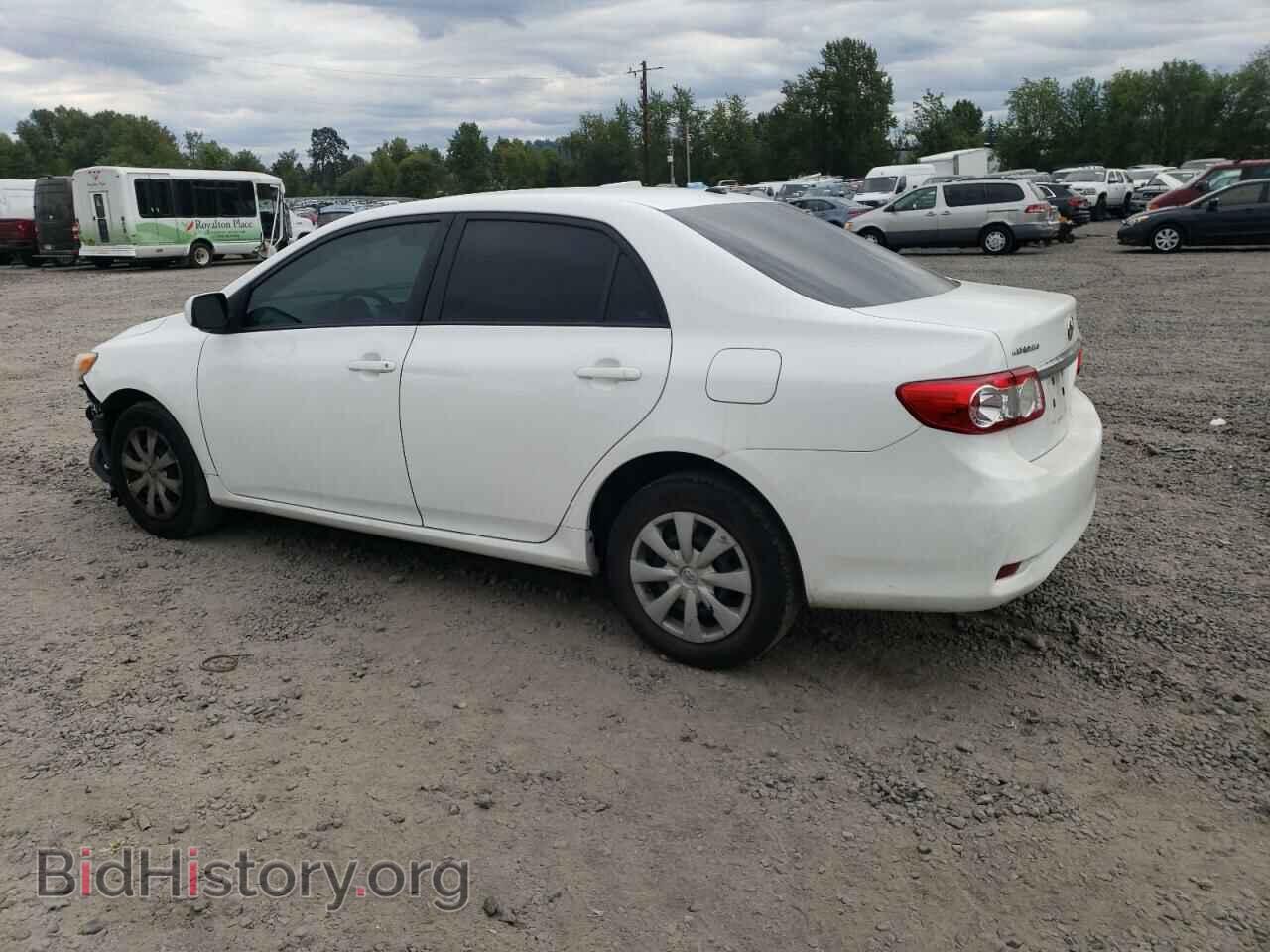 2011 TOYOTA COROLLA - VIN: 2T1BU4EE9BC545602 - Фото 2