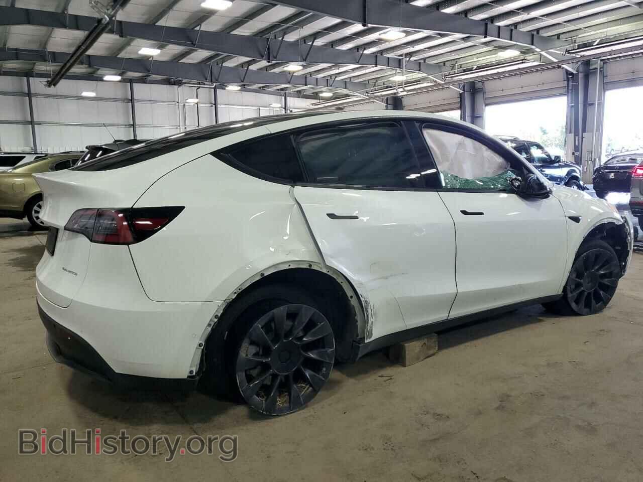 2022 TESLA MODEL Y - VIN: 7SAYGAEE3NF546991 - Фото 3
