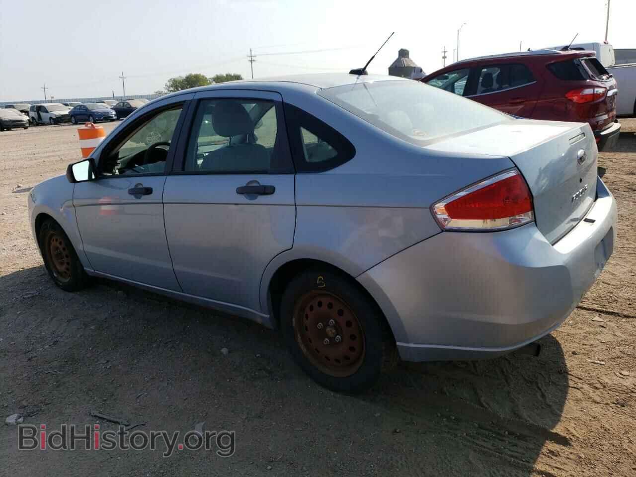 2009 FORD FOCUS - VIN: 1FAHP34N99W207332 - Фото 2
