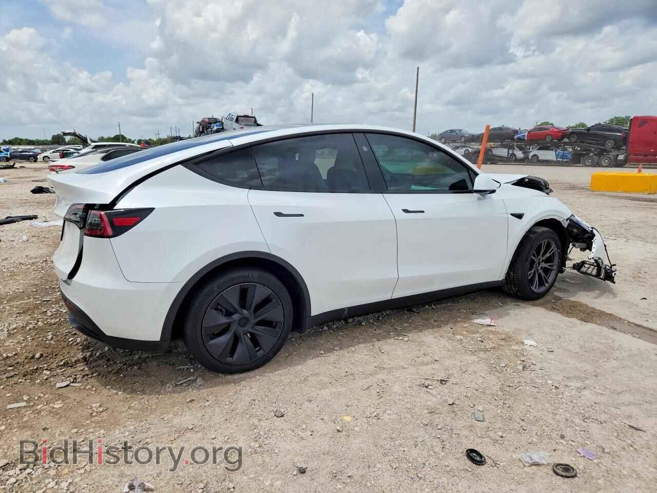 2024 TESLA MODEL Y - VIN: 7SAYGDED3RF195255 - Фото 3