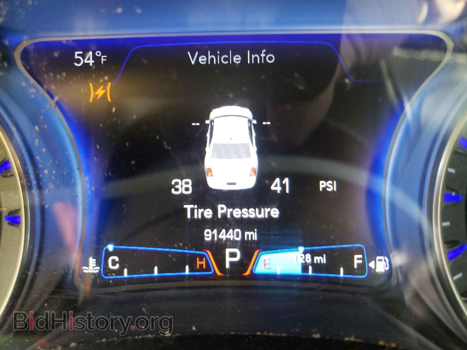 2015 CHRYSLER 300 - VIN: 2C3CCAEGXFH884490 - Фото 8