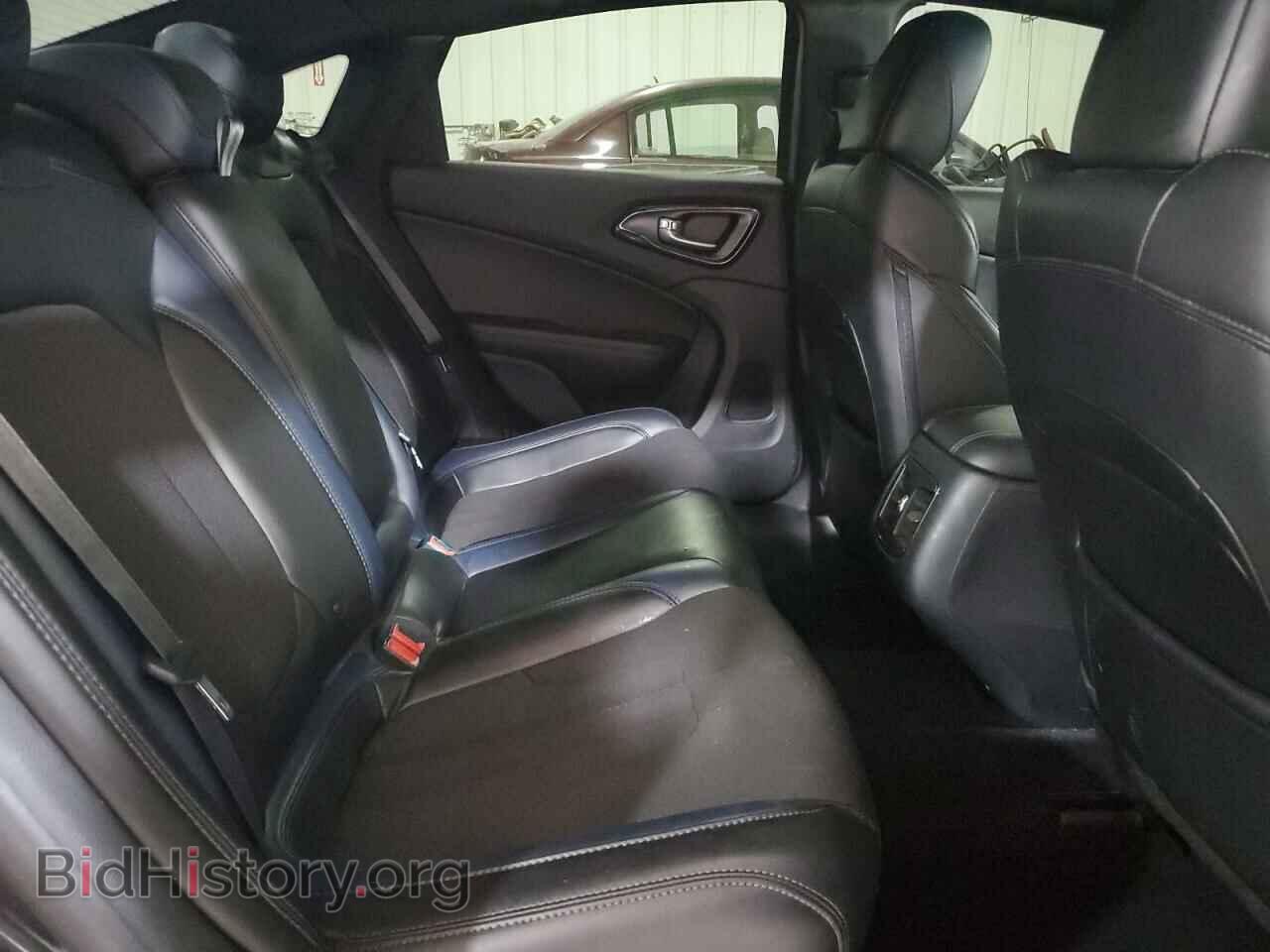 2016 CHRYSLER 200 - VIN: 1C3CCCBB7GN175089 - Фото 10