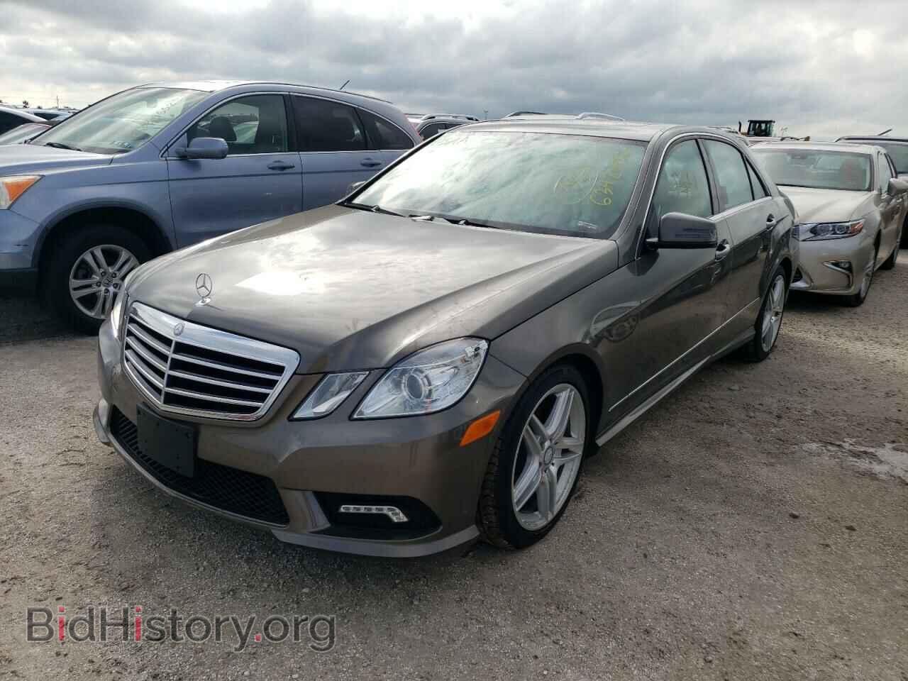 2011 MERCEDES-BENZ E-CLASS - VIN: WDDHF8HB3BA311592 - Фото 2
