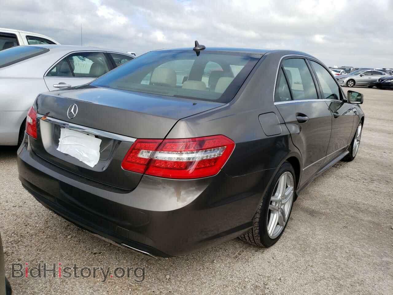2011 MERCEDES-BENZ E-CLASS - VIN: WDDHF8HB3BA311592 - Фото 4