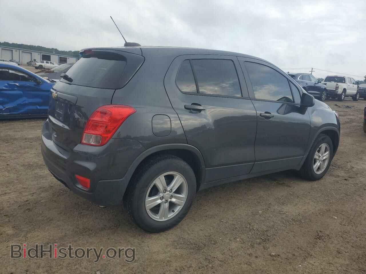 2019 CHEVROLET TRAX - VIN: 3GNCJKSB0KL366557 - Фото 3