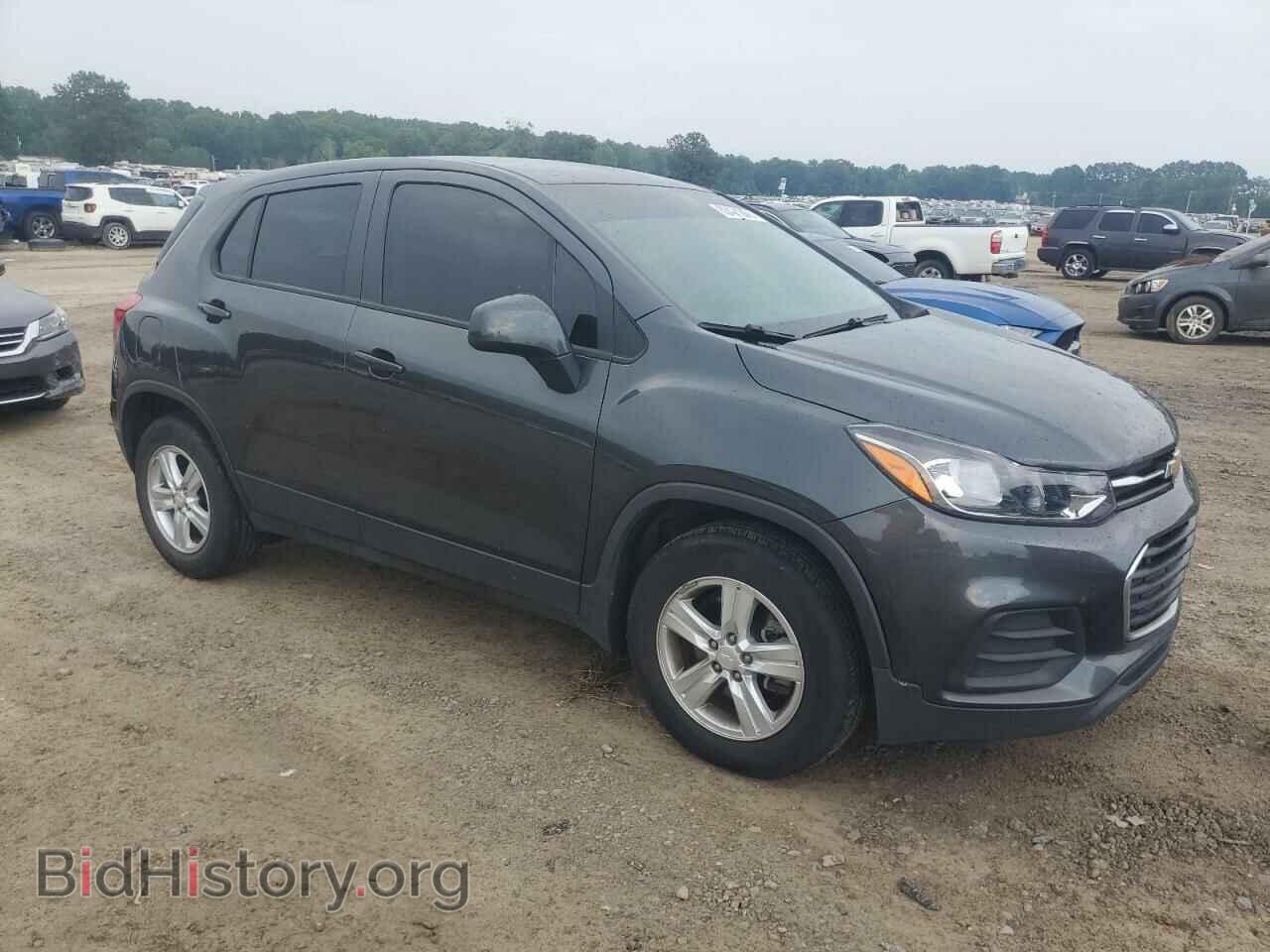 2019 CHEVROLET TRAX - VIN: 3GNCJKSB0KL366557 - Фото 4