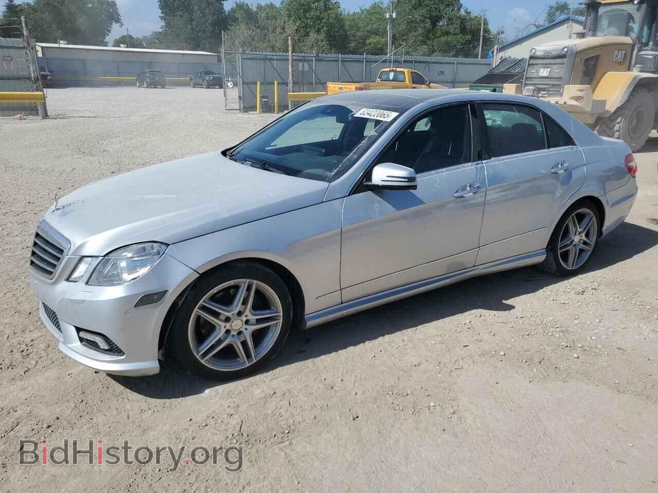 Photo WDDHF8HB7BA385694 - MERCEDES-BENZ E-CLASS 2011