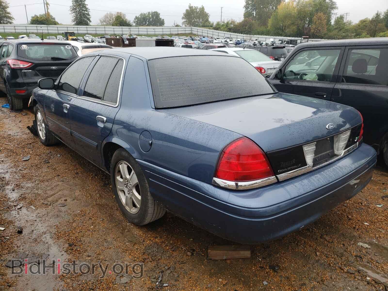 2011 FORD CROWN VIC - VIN: 2FABP7EV0BX174663 - Фото 3