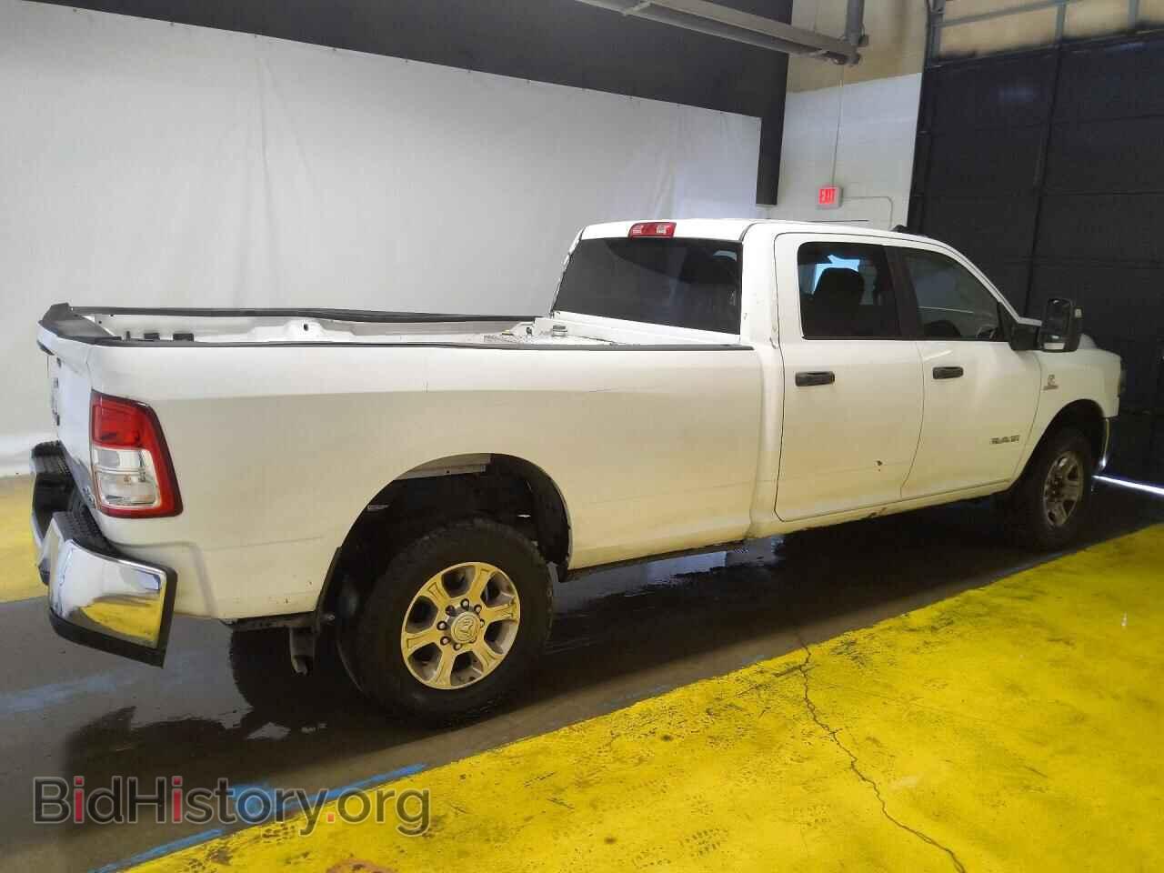 2023 RAM 3500 - VIN: 3C63R3HL2PG660427 - Photo 3