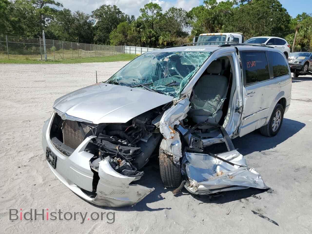 2010 CHRYSLER MINIVAN - VIN: 2A4RR5D1XAR422033 - Фото 2