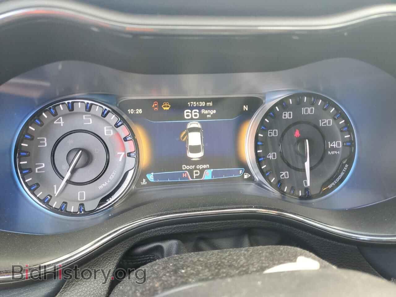 2016 CHRYSLER 200 - VIN: 1C3CCCBB0GN134125 - Фото 9