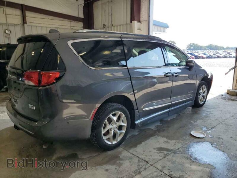 2020 Chrysler PACIFICA (VIN 2C4RC1EG1LR117428) — фото 3 из 13