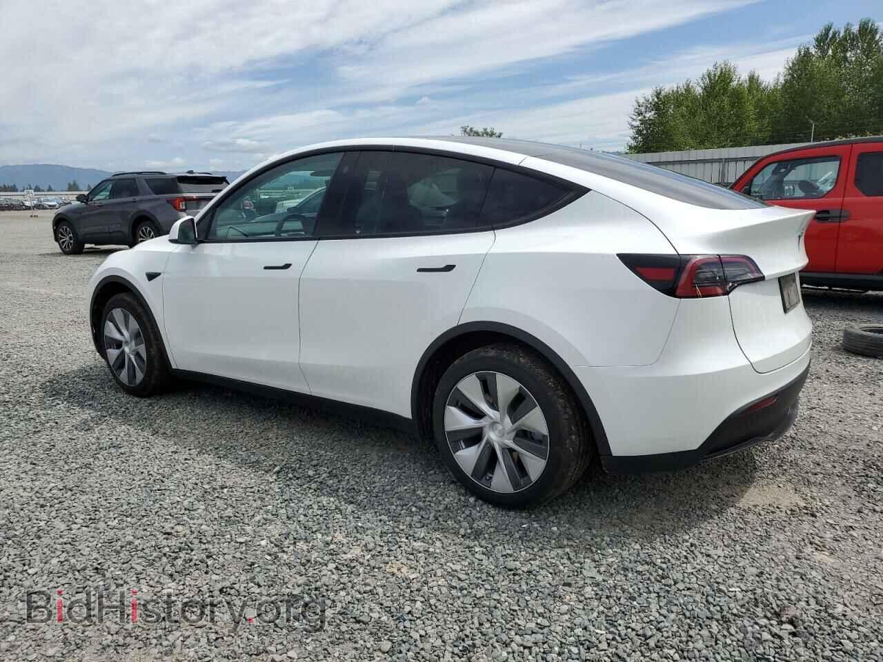 2023 TESLA MODEL Y - VIN: 7SAYGDEE5PF628449 - Фото 2