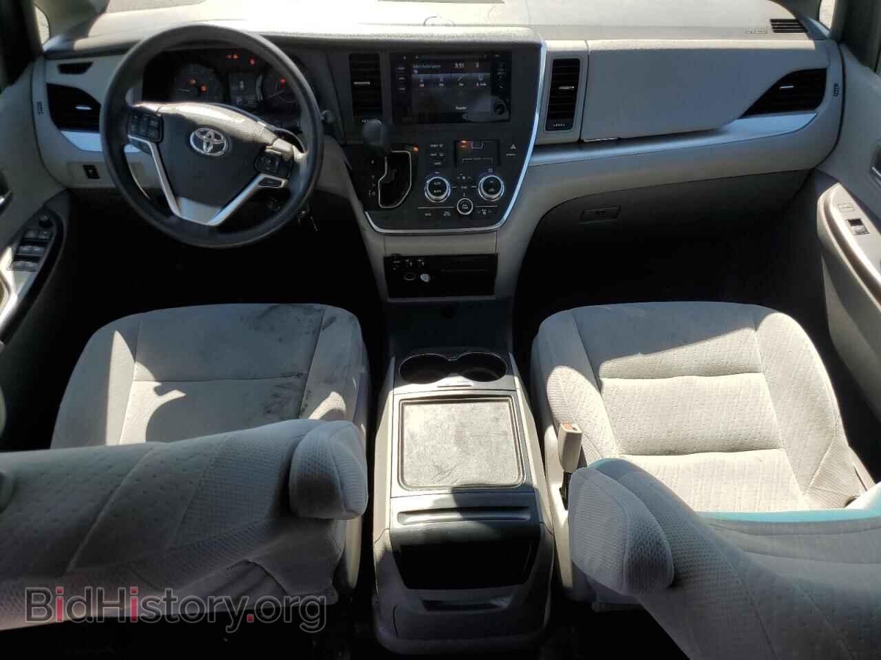 2017 TOYOTA All Models - VIN: 5TDKZ3DC8HS821554 - Фото 8