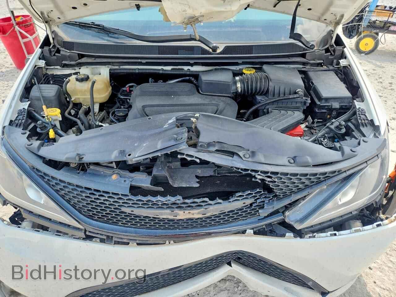 2018 CHRYSLER PACIFICA - VIN: 2C4RC1FG3JR260084 - Фото 12