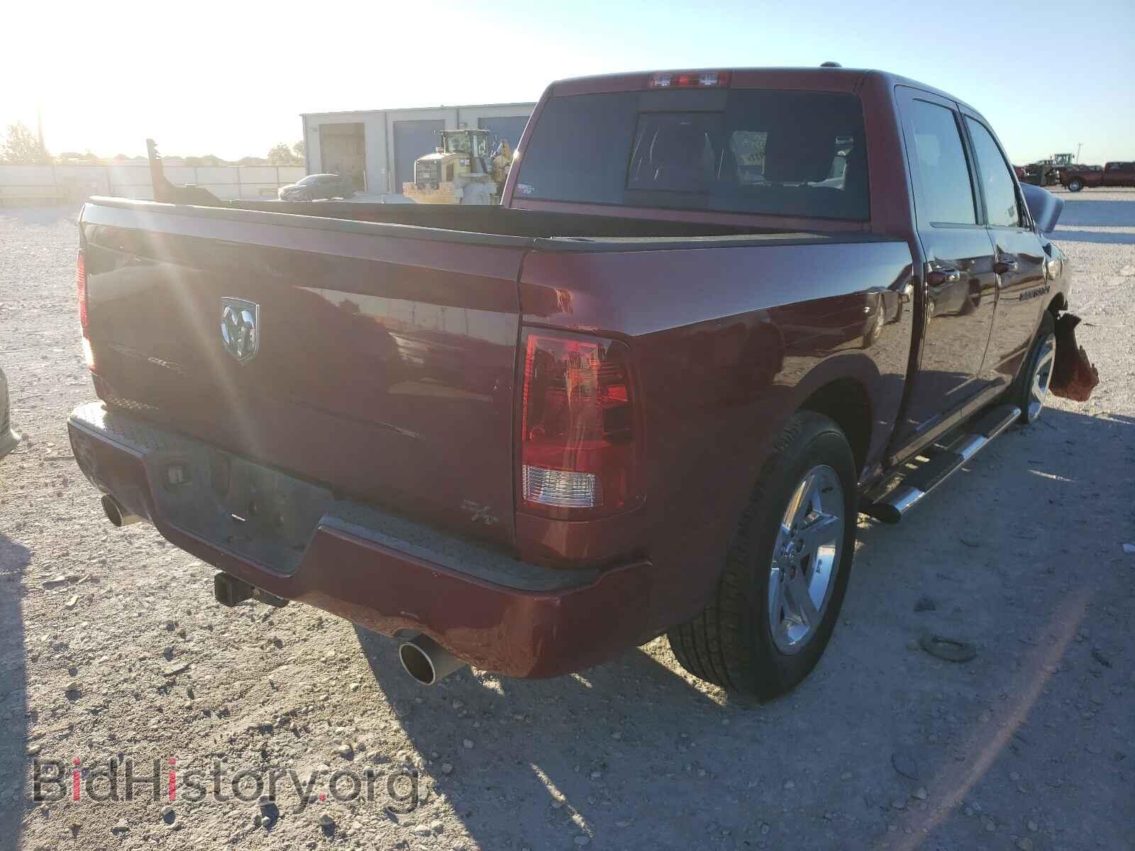 2011 DODGE RAM 1500 - VIN: 1D7RB1CT4BS597213 - Фото 4