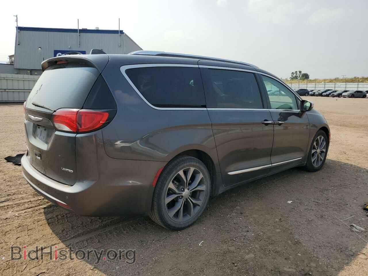 2017 CHRYSLER PACIFICA - VIN: 2C4RC1GG6HR751712 - Photo 3