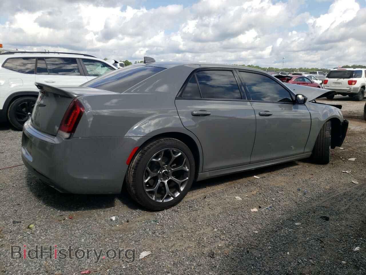 2017 CHRYSLER 300 - VIN: 2C3CCABG5HH512269 - Фото 3