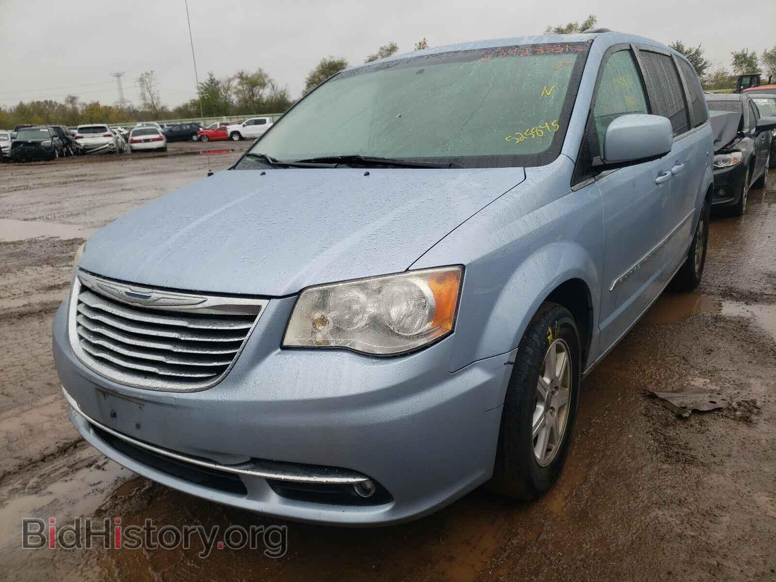 2013 CHRYSLER MINIVAN - VIN: 2C4RC1BG0DR525845 - Фото 2