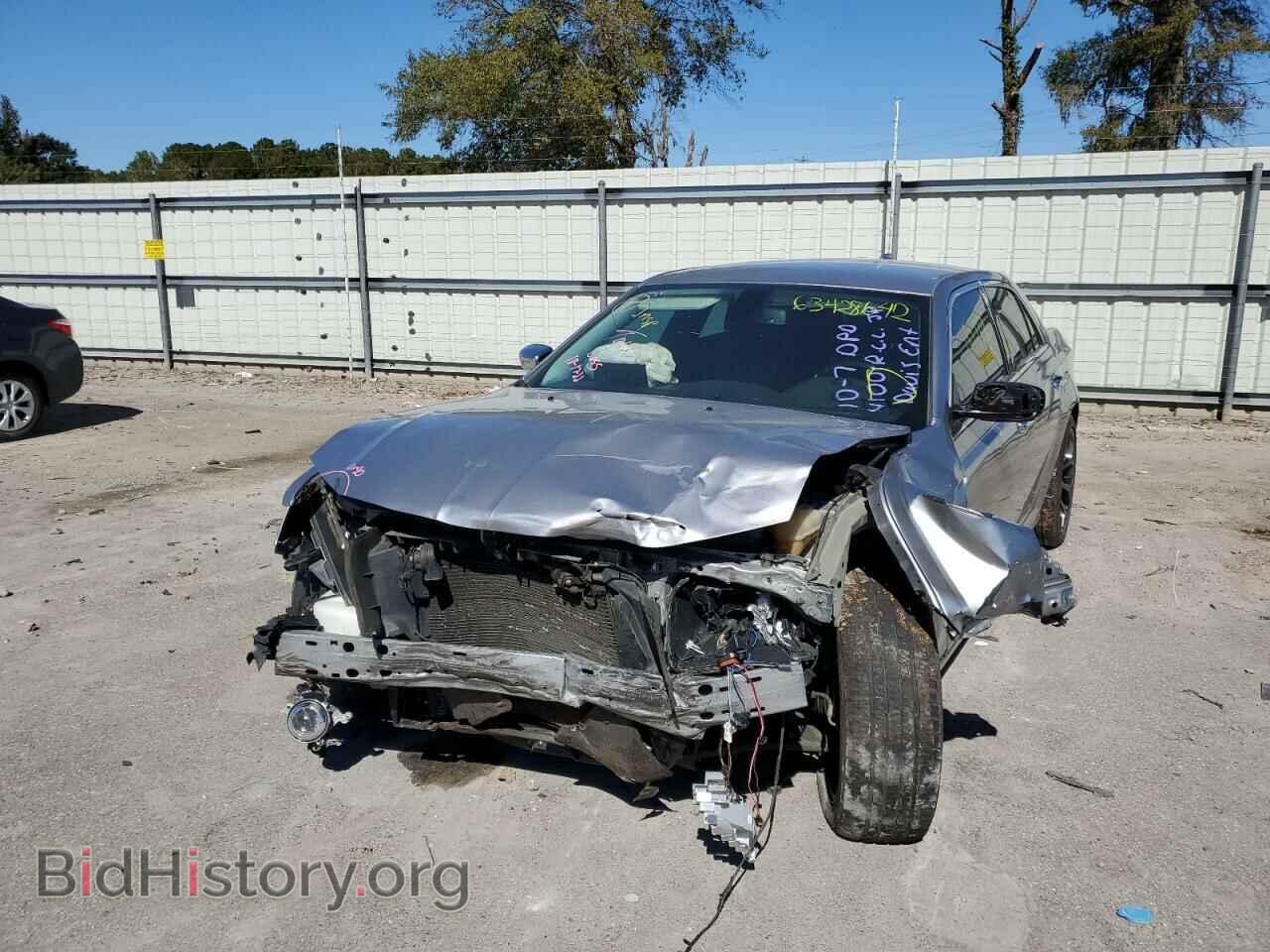 2018 CHRYSLER 300 - VIN: 2C3CCAKG2JH137804 - Фото 2
