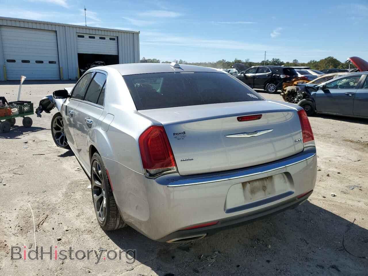 2018 CHRYSLER 300 - VIN: 2C3CCAKG2JH137804 - Фото 3