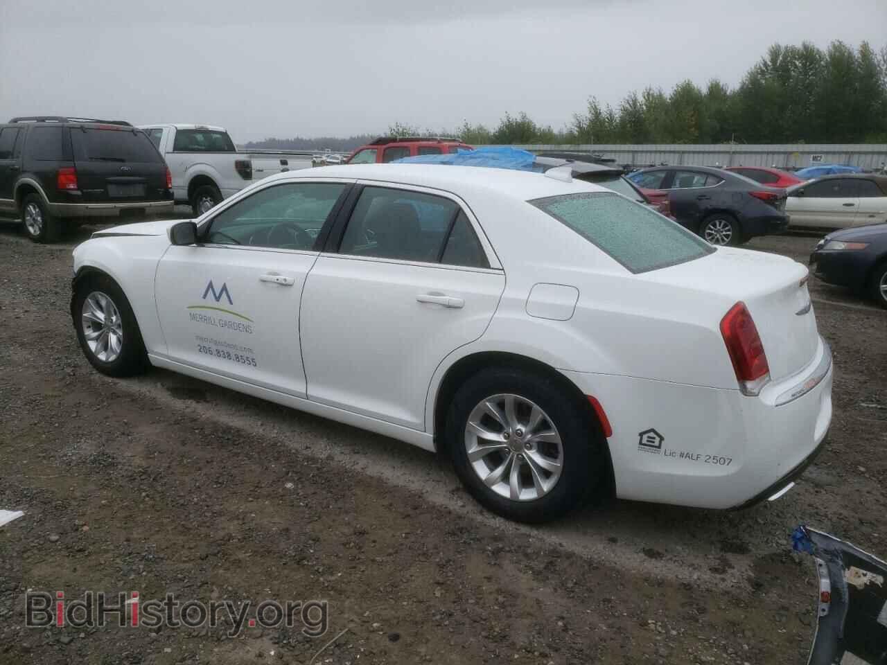 2015 CHRYSLER 300 - VIN: 2C3CCAAG9FH867749 - Фото 2