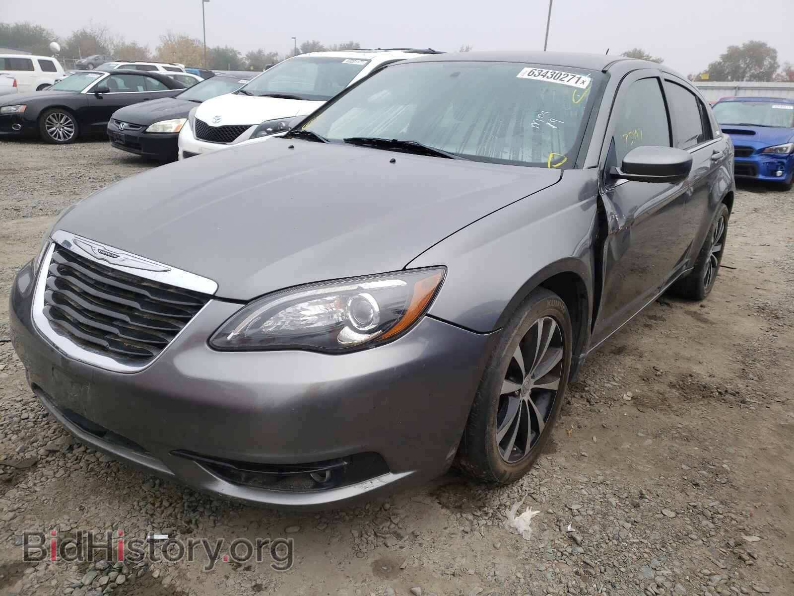 2012 CHRYSLER 200 - VIN: 1C3CCBHG9CN150217 - Фото 2