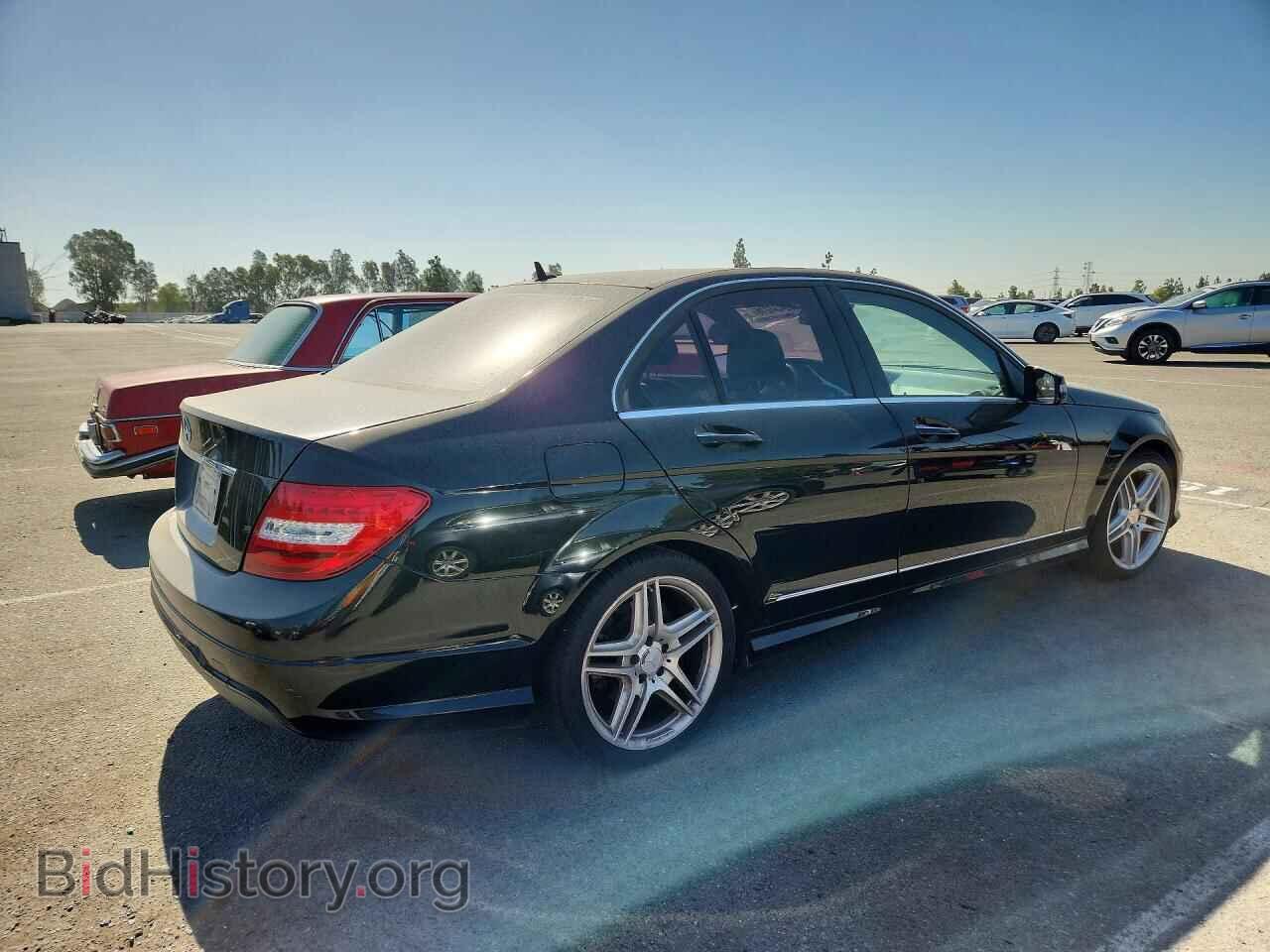 2013 MERCEDES-BENZ C-CLASS - VIN: WDDGF4HB3DR257896 - Фото 3