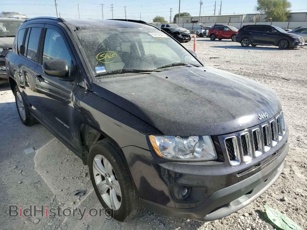 Photo 1J4NF1FB8BD212489 - JEEP COMPASS 2011