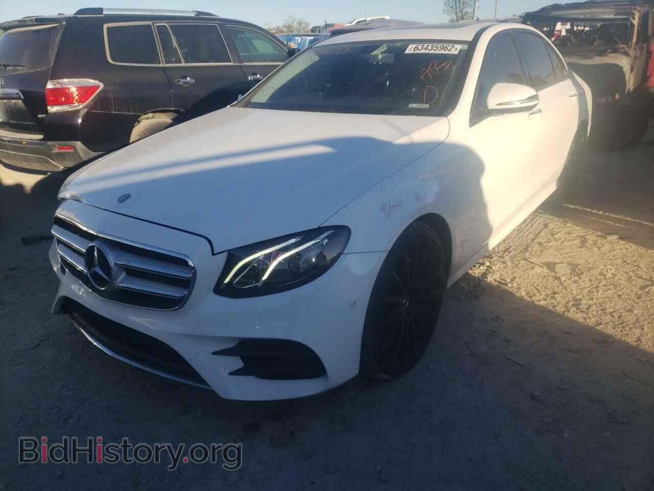 2017 MERCEDES-BENZ E-CLASS - VIN: WDDZF4KB6HA172329 - Фото 2