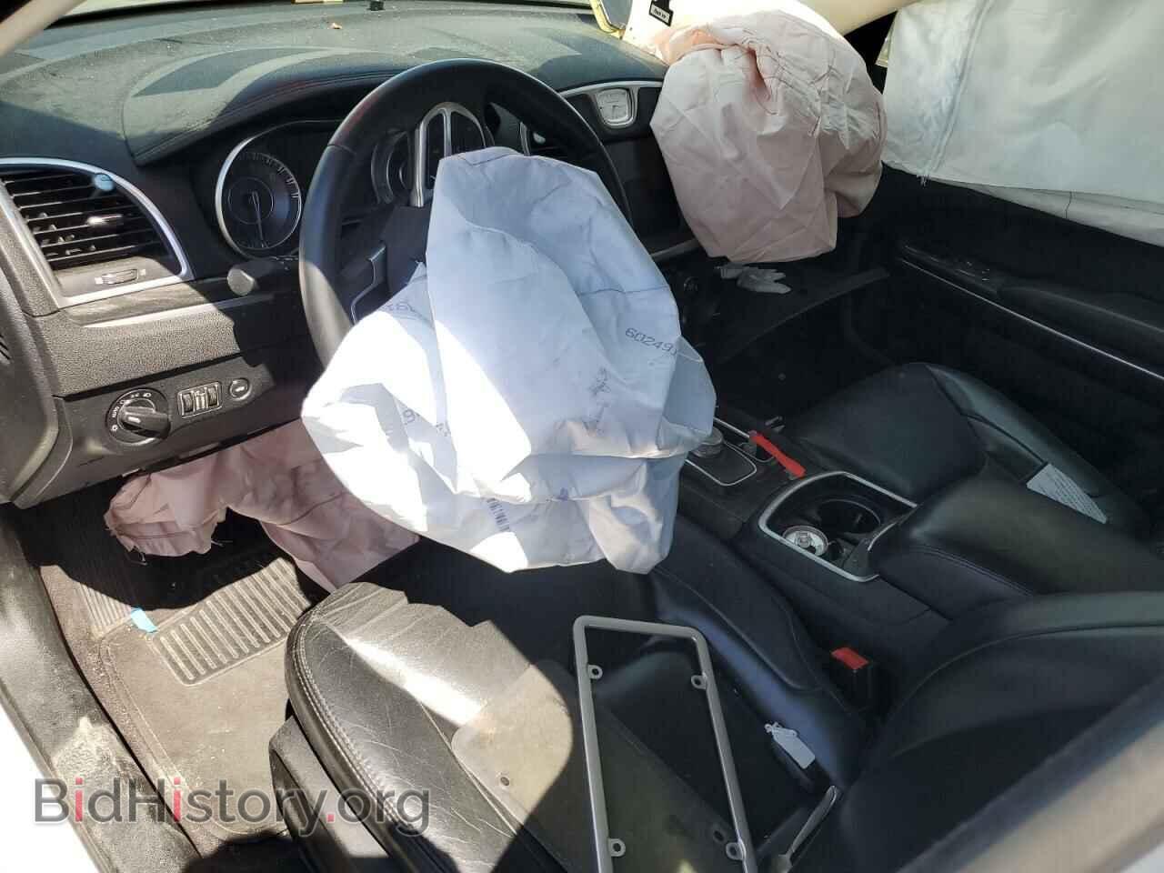 2017 CHRYSLER 300 - VIN: 2C3CCAAG5HH668121 - Фото 8