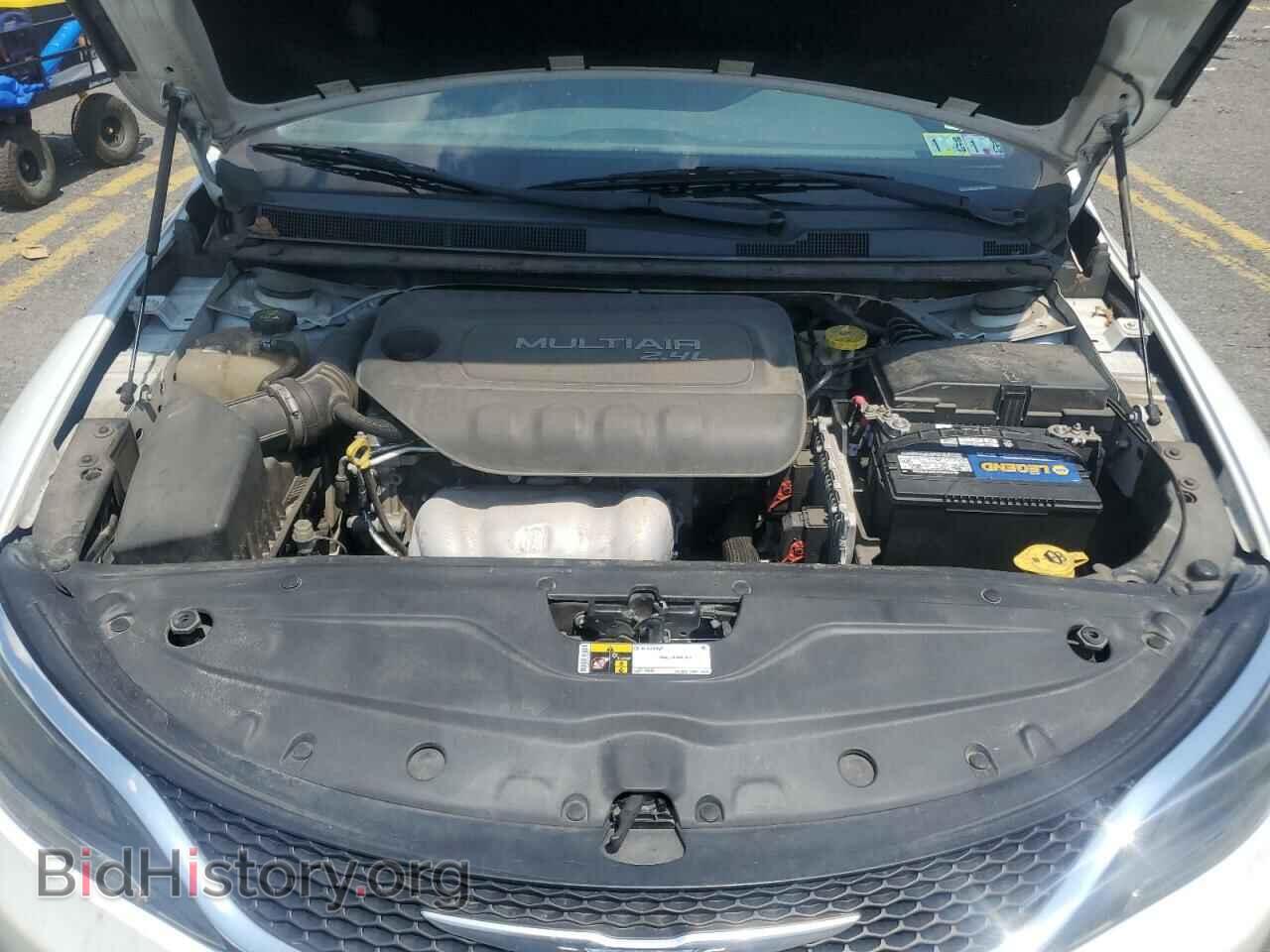 2016 CHRYSLER 200 - VIN: 1C3CCCAB9GN108415 - Photo 11