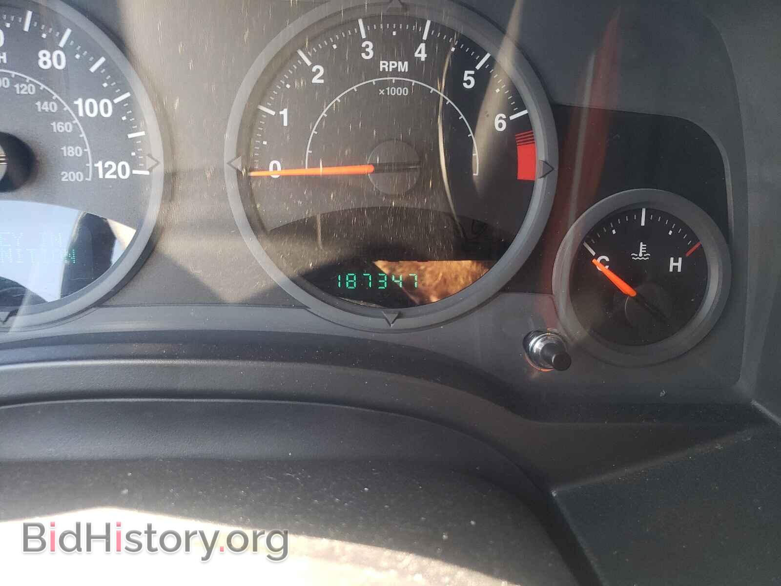 2007 JEEP COMPASS - VIN: 1J8FF47W17D409744 - Фото 8