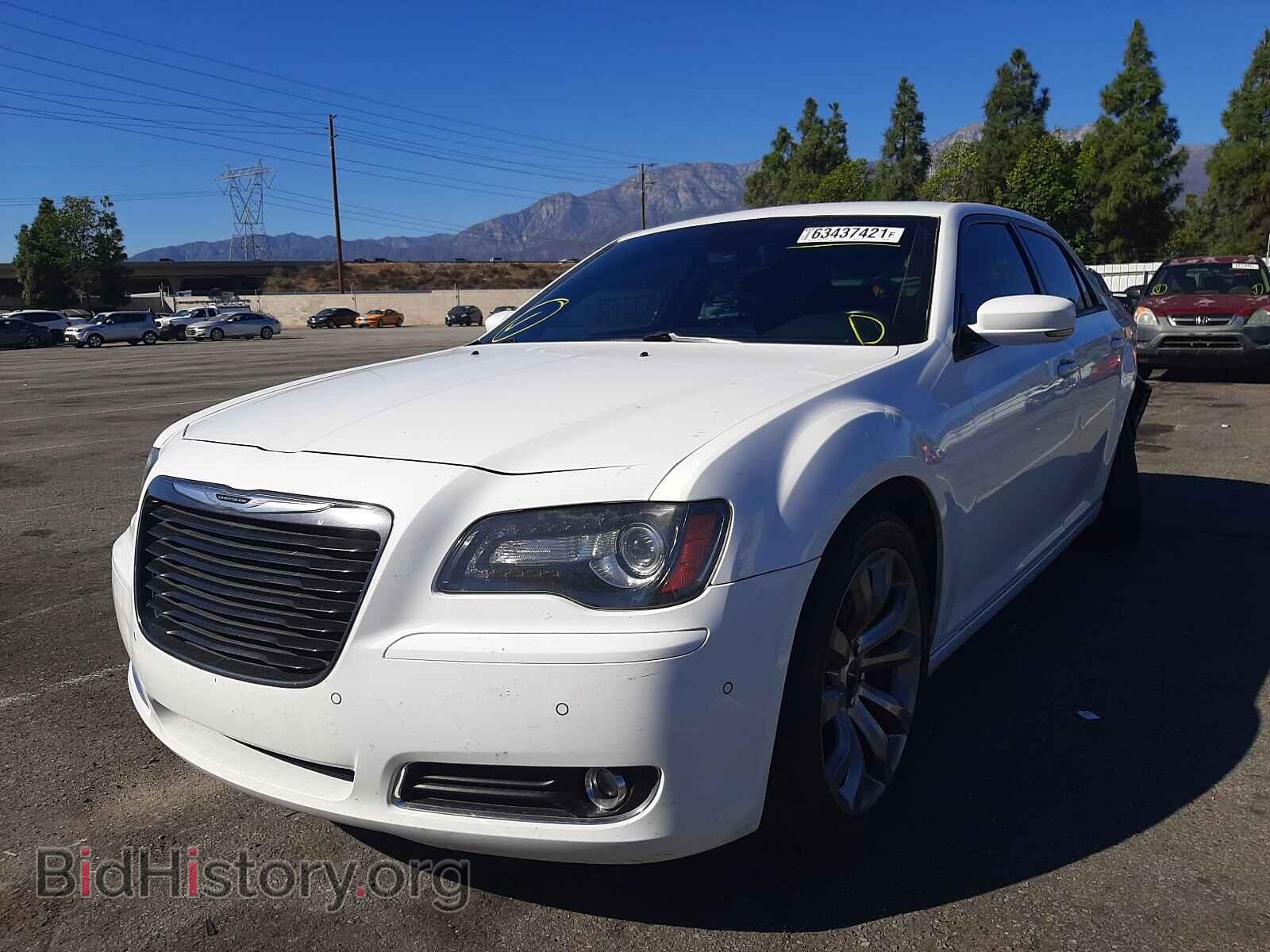 2014 CHRYSLER 300 - VIN: 2C3CCABG1EH322917 - Фото 2