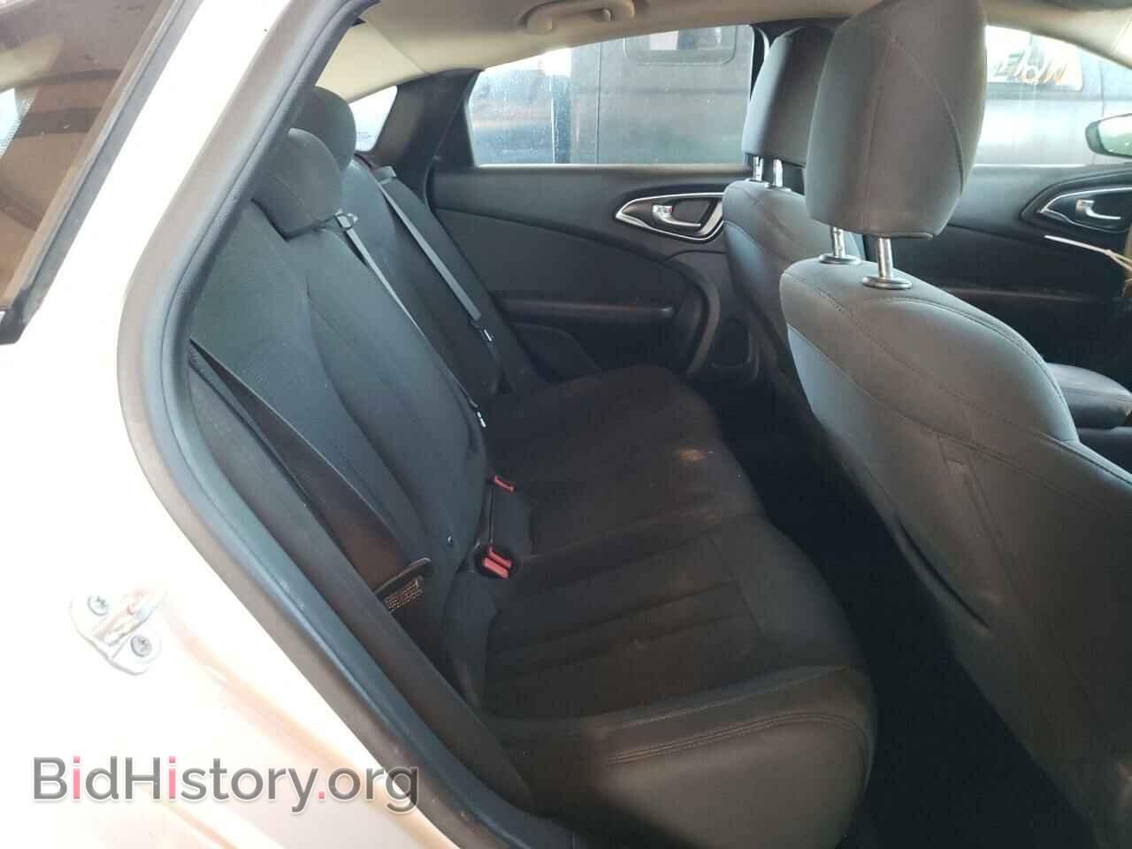 2016 CHRYSLER 200 - VIN: 1C3CCCAB1GN175896 - Фото 6