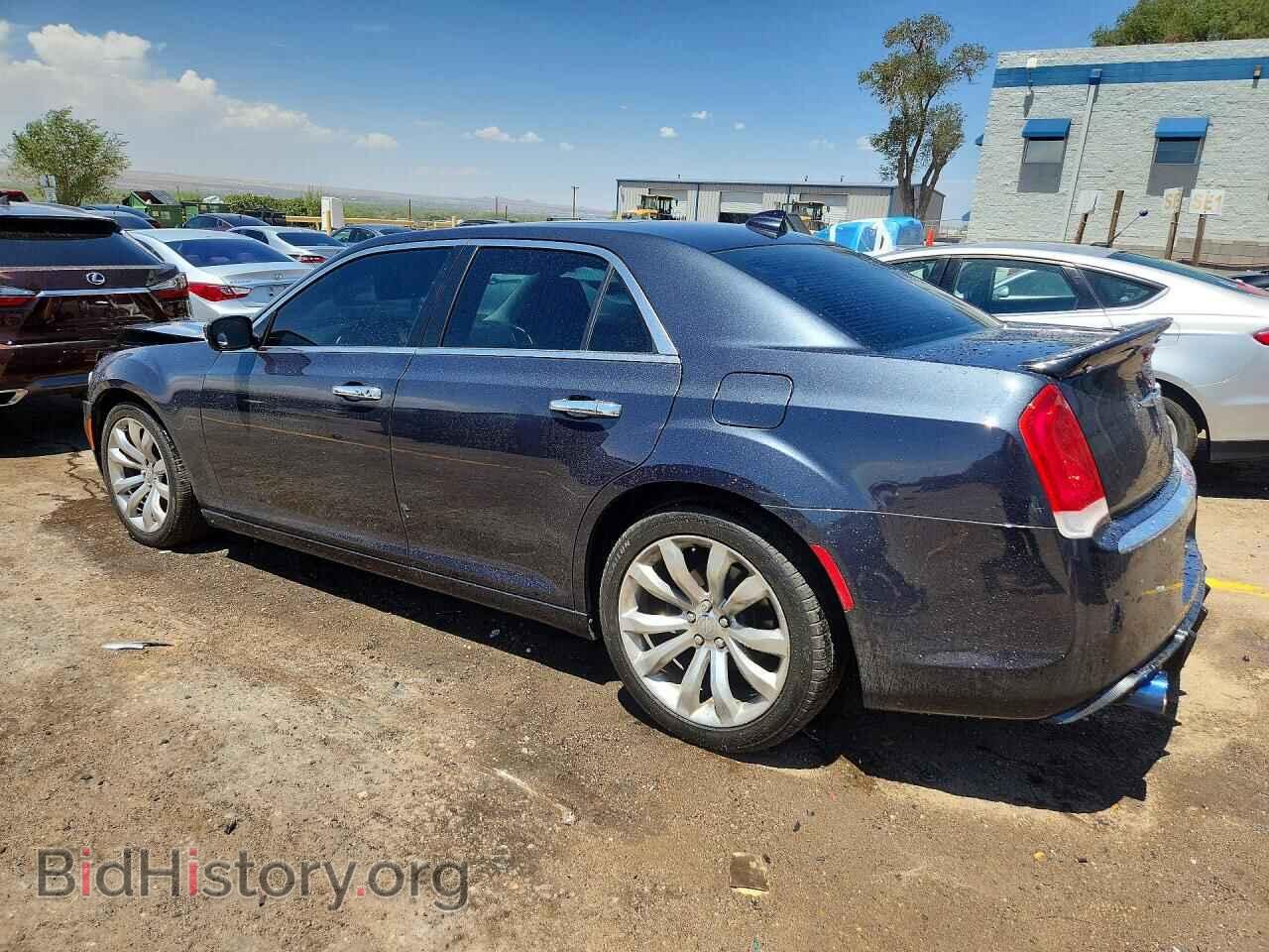 2017 CHRYSLER 300 - VIN: 2C3CCAAG0HH646897 - Photo 2