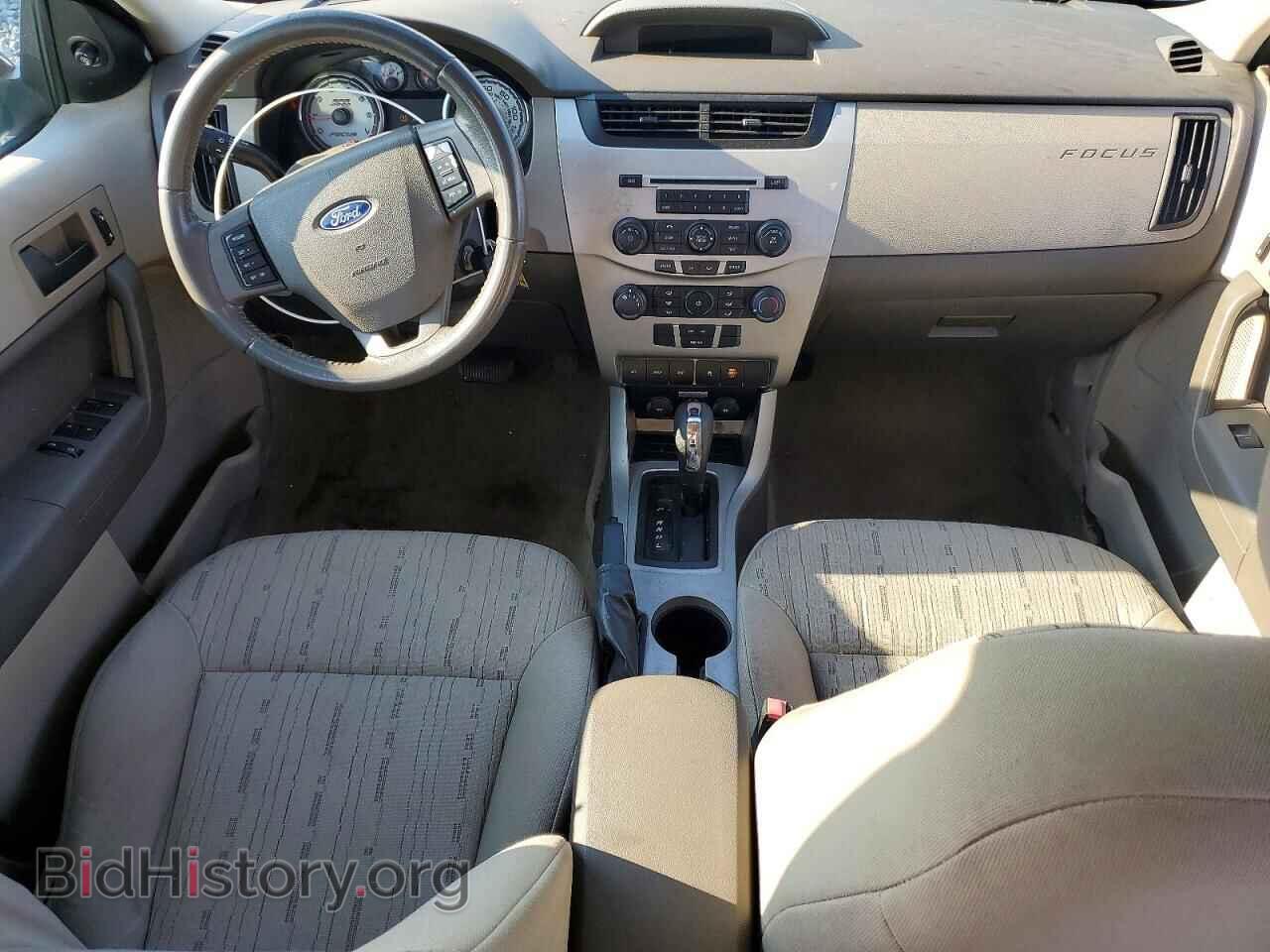 2010 FORD FOCUS - VIN: 1FAHP3FN8AW137372 - Photo 8