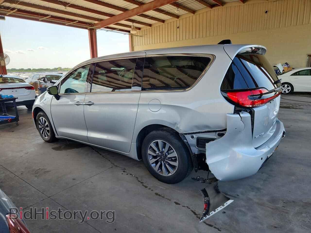 2024 CHRYSLER PACIFICA - VIN: 2C4RC1S79RR137570 - Photo 2