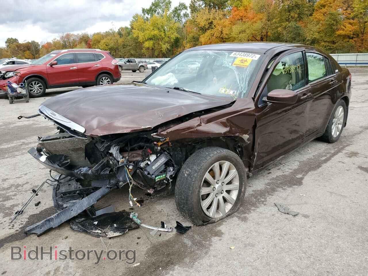 2013 CHRYSLER 200 - VIN: 1C3CCBBB3DN627447 - Photo 2