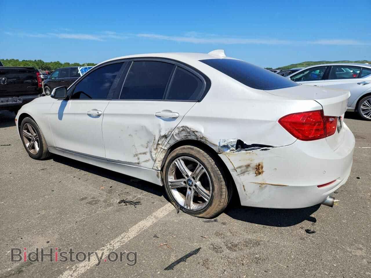 2015 BMW 3 SERIES - VIN: WBA3B1C56FP681167 - Photo 2