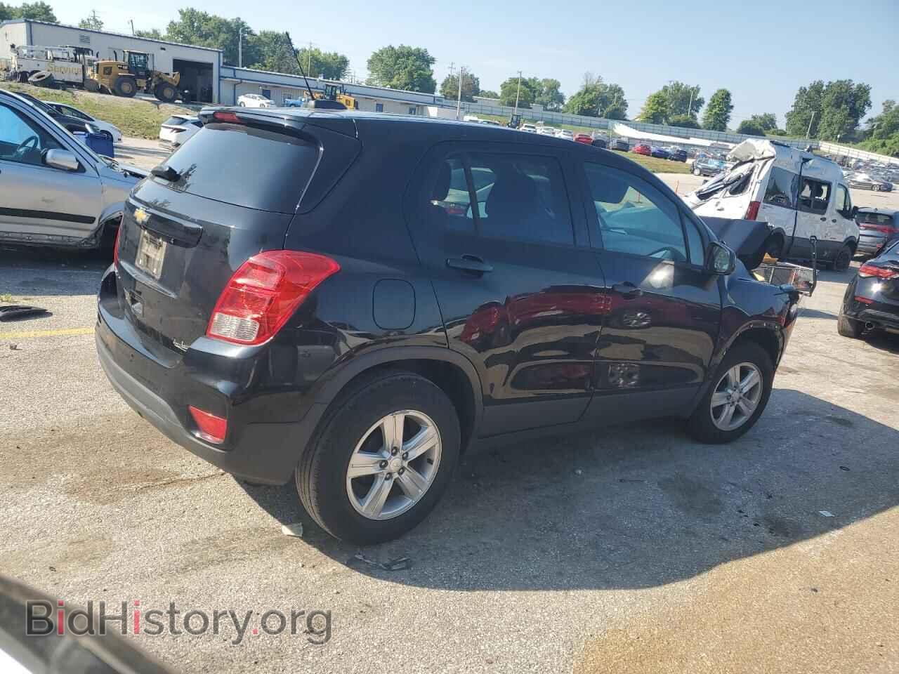 2019 CHEVROLET TRAX - VIN: 3GNCJKSB3KL266064 - Фото 3